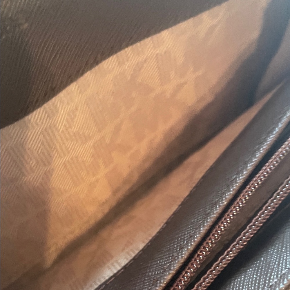 Michael Kors Tan and Beige:/Mocha Logo Wallet - Picture 12 of 14